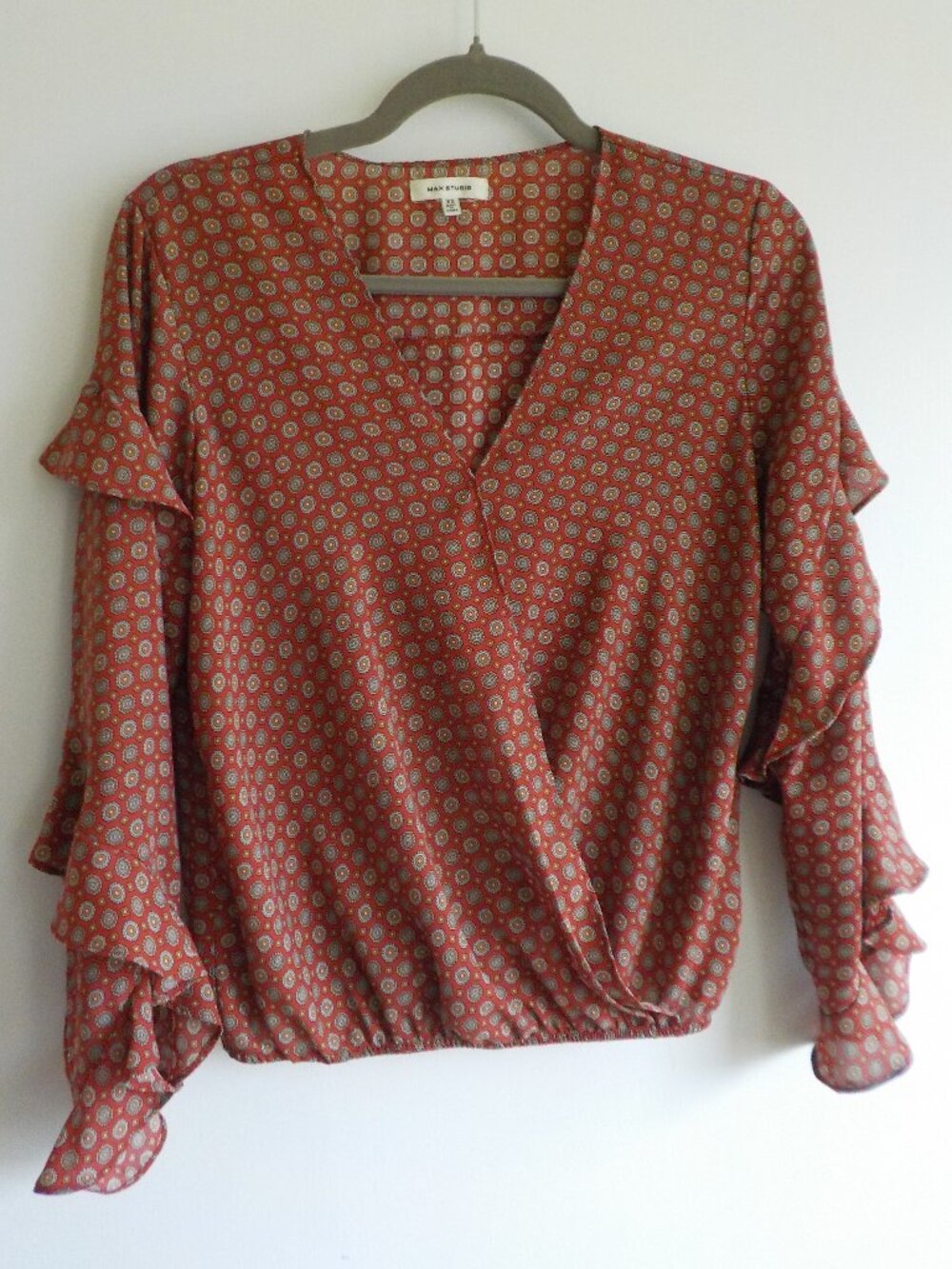 Max Studio Blouse - X-Small - Crossover Ruffle Red Print (2250)